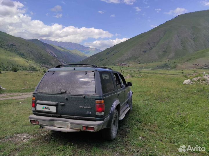 Ford Explorer 4.0 AT, 1997, 250 000 км