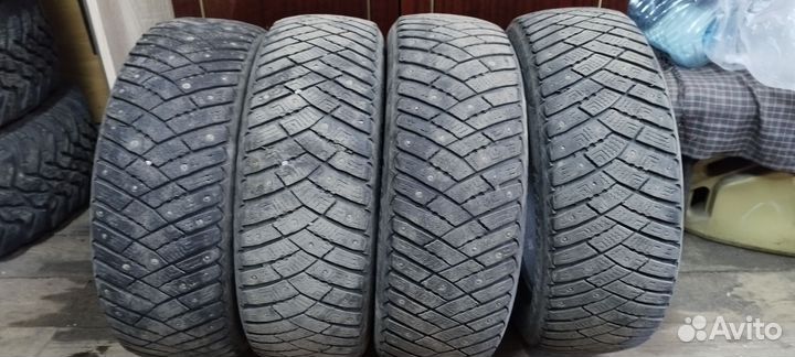 Goodyear UltraGrip 185/60 R15