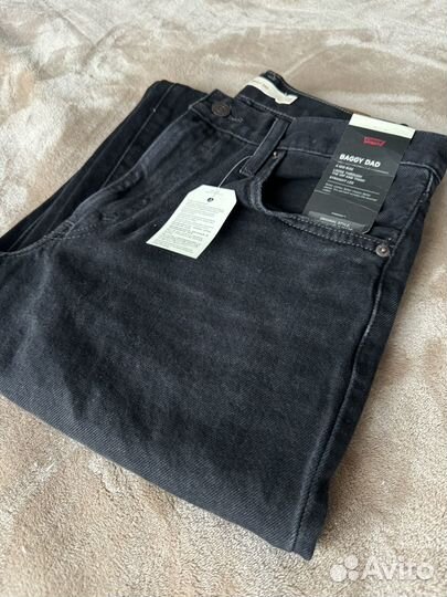 Джинсы женские levis 27