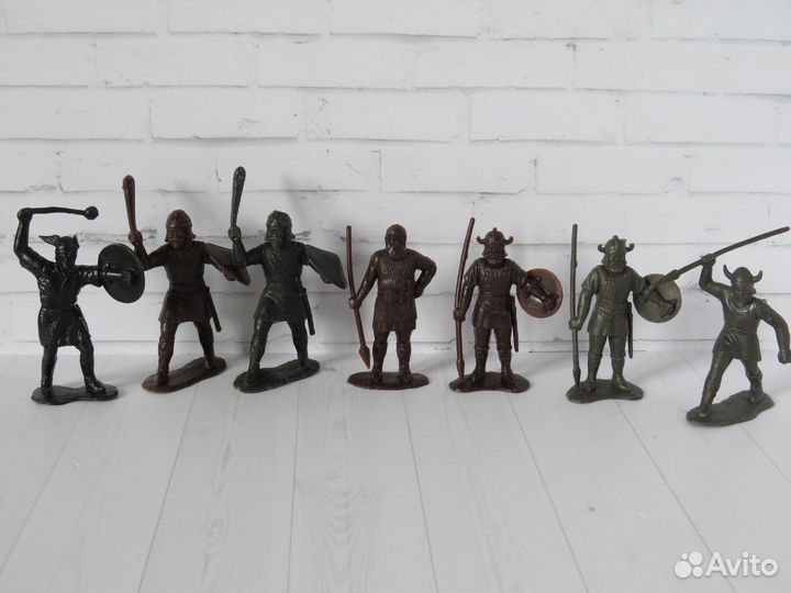 Солдатики Дзи Римляне Пираты Викинги Индейцы