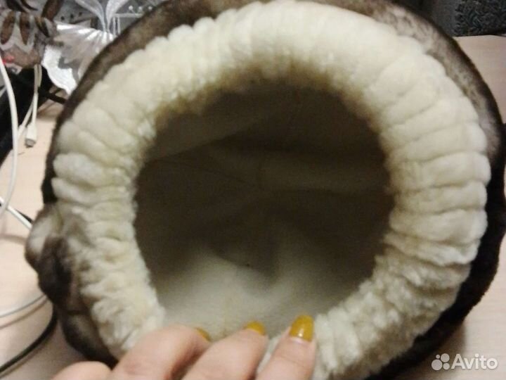 Шапка женская мутоновая