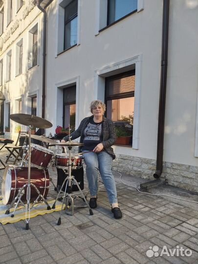 Преподаватель музыки, вокала, музыкальный руководи