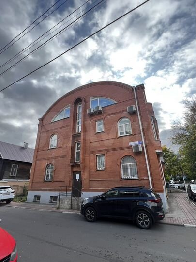 Здание, 1004 м²