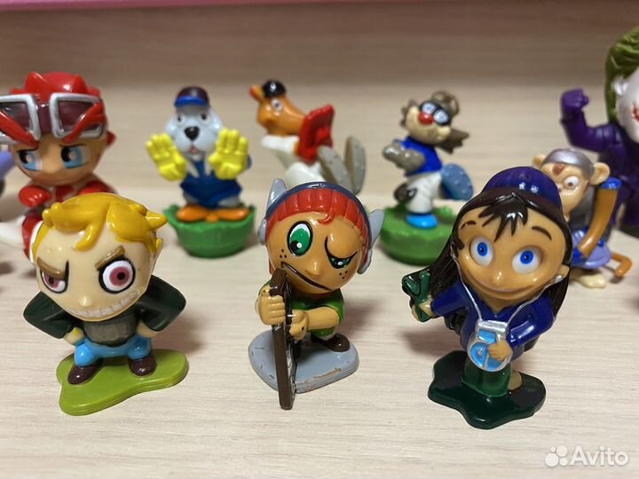 Игрушки киндер пакетом