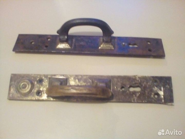 Дверная ручка