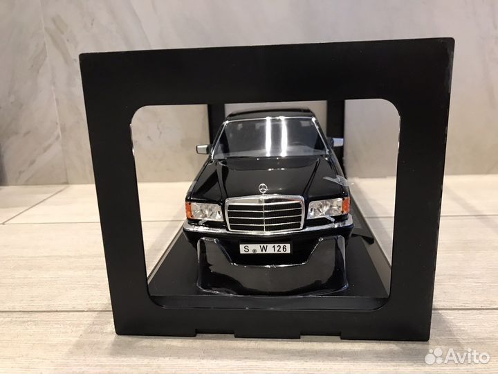 Mercedes 560 SEL 1:18