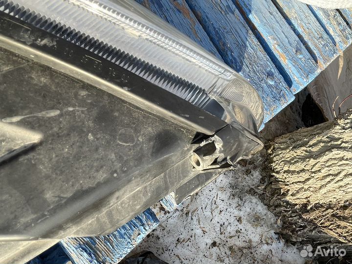 Фары на Гранту б/у