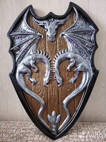 Барельеф панно щит с драконами