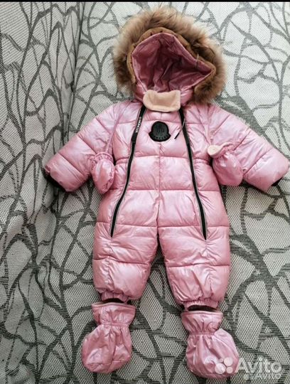 Зимний комбинезон для девочки