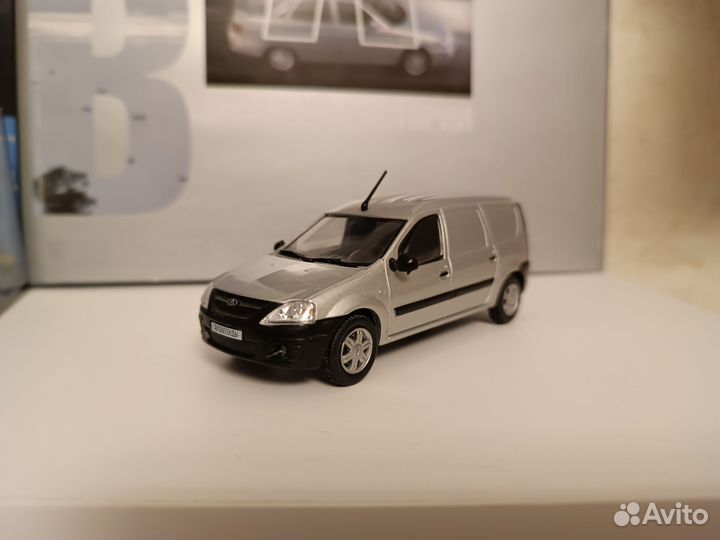 Модель 1:43 LADA Largus фургон