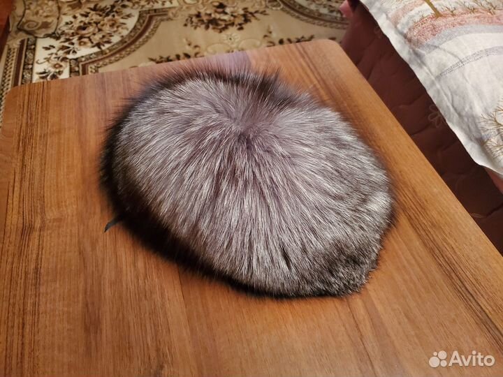 Шапка зимняя из меха чернобурки