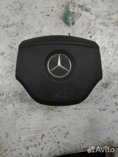 Подушка безопасности водителя Mercedes-Benz