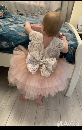 Платье праздничное