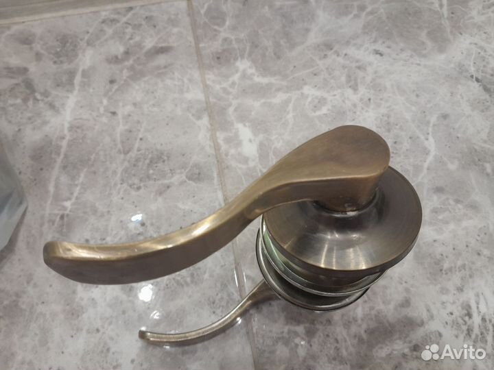 Ручки для межкомнатных дверей