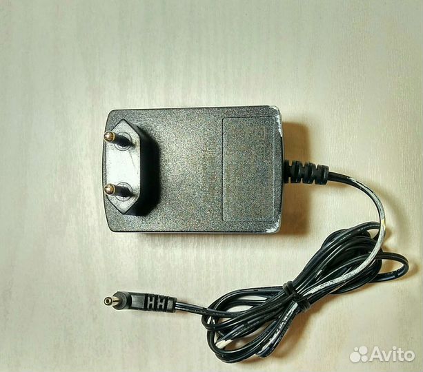 Wi-Fi роутер D-Link DIR-825