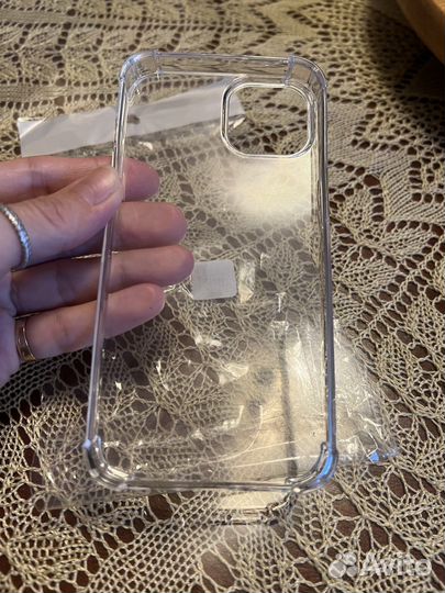 Силиконовый чехол на iPhone 14