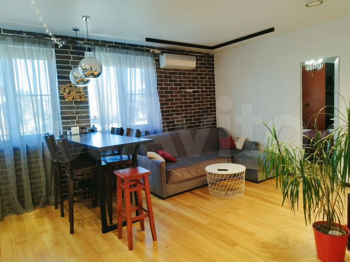 2-к. квартира, 70 м², 1/3 эт.