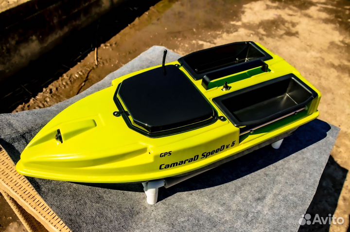 Прикормочный кораблик с эхолотом 718,автопилот V9