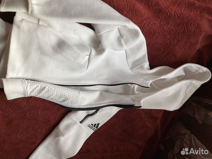 Спортивный костюм adidas 110-116