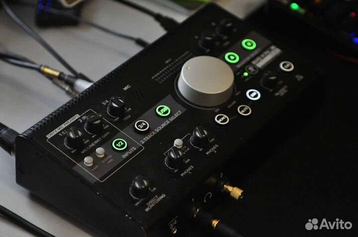 Внешняя звуковая карта Mackie big knob studio