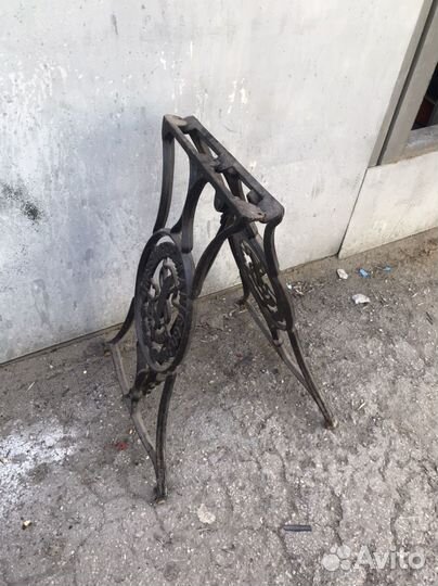 Ножки от швейной машинки зингер