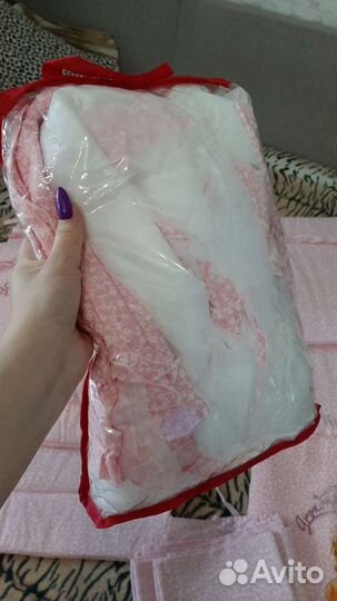 Бортики и балдахин в кроватку +постельный комплект