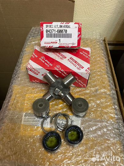 Крестовина карданного вала toyota 04371-60070