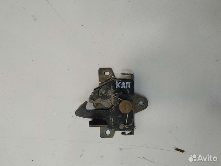 Hyundai Accent накладка замка капота замок капота