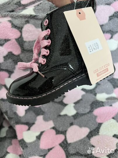Ботинки для девочки новые