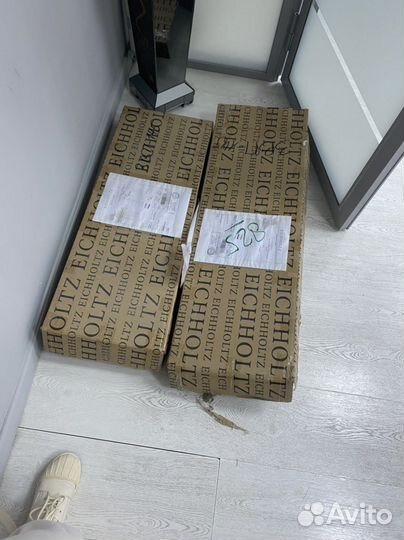 Стелаж витрина Eichholtz