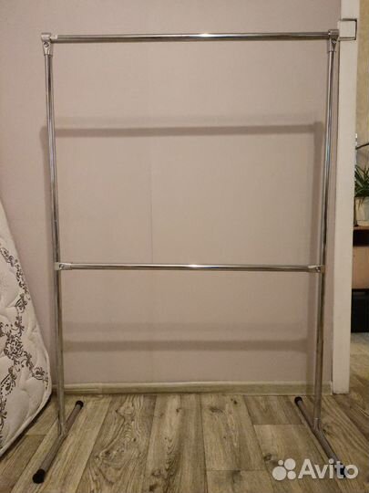 Вешалка напольная