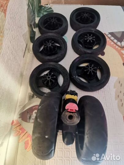 Запчасти с разных колясок для yoya /bebytaime