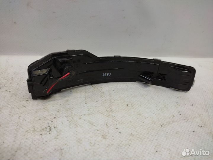 Повторитель зеркала правый Kia Sorento 4 MQ 2020