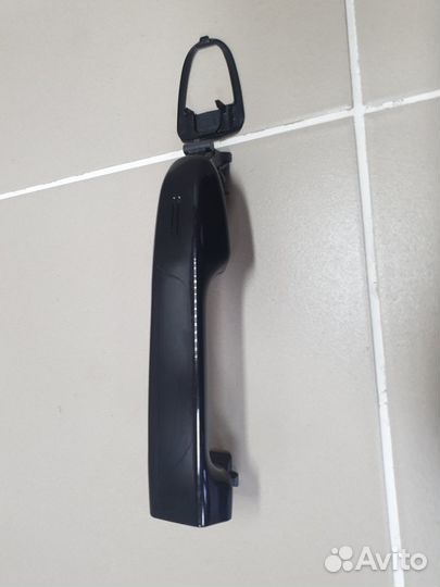 Ручка двери передняя правая наружная Subaru XV G24