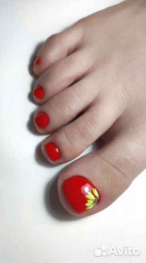 Маникюр. Педикюр