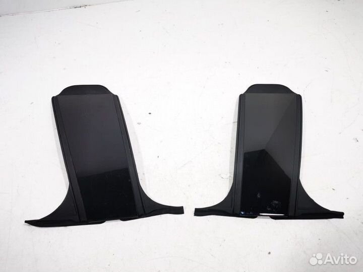 Накладка двери передней левой BMW 4 51357453303