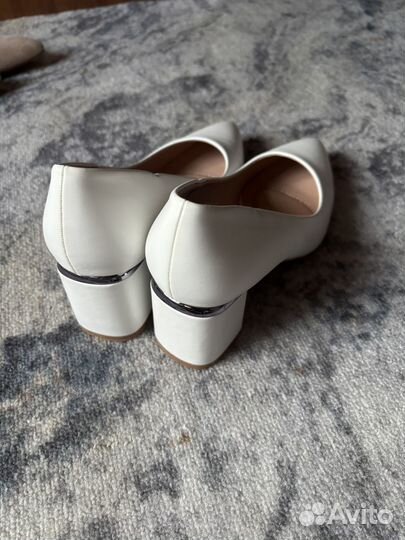 Туфли на каблуке