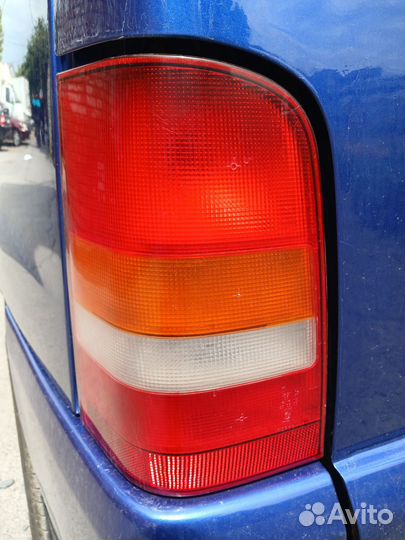Задний левый фонарь Мерседес Вито 638