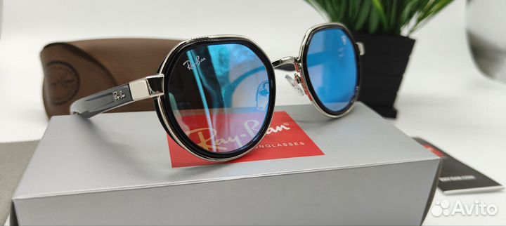 Солнцезащитные очки Ray Ban
