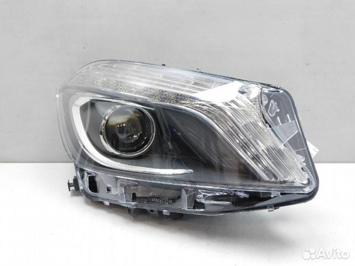 Фара правая Mercedes-Benz A-Class