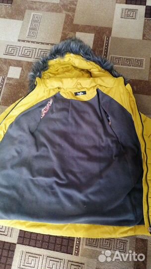 Куртка на девочку