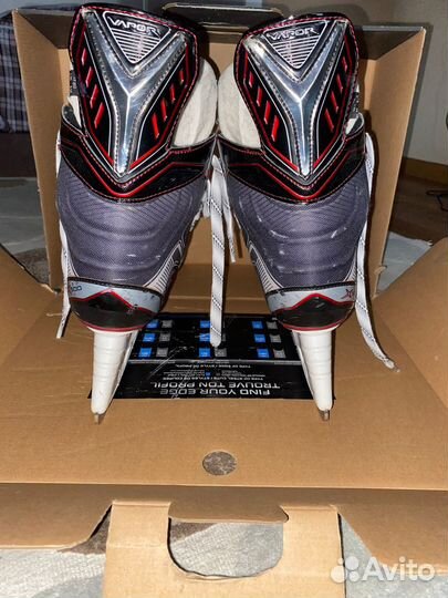 Коньки хоккейные