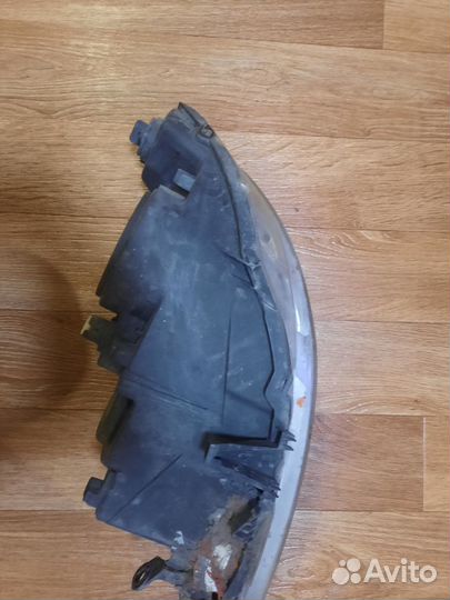 Фара правая peugeot 307