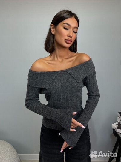 Свитер кофта женский