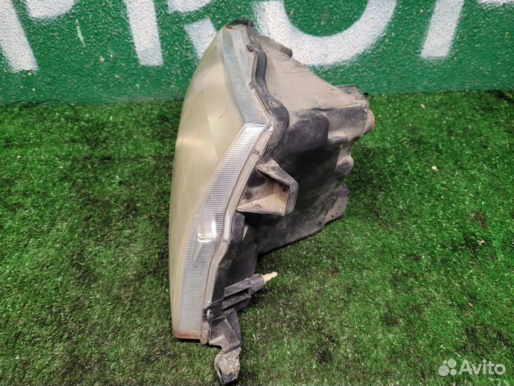 Фара правая Pajero Io