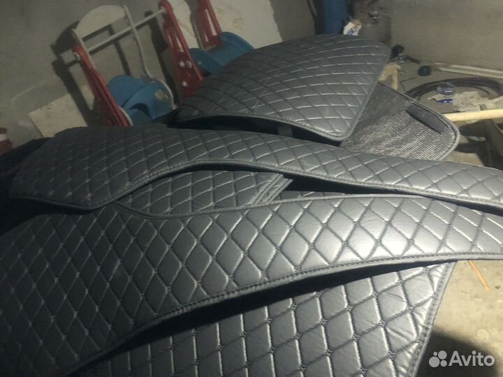 Коврик в багажник экокожа