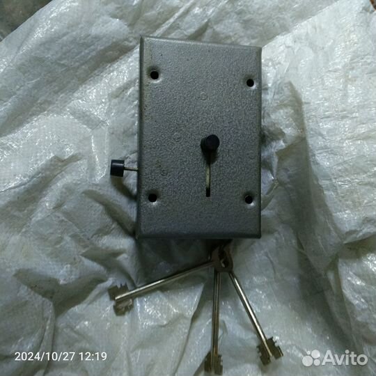 Замок гаражный