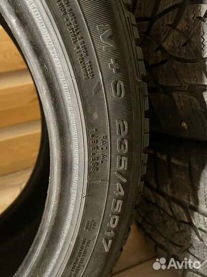 Goodyear UltraGrip Ice 235/45 R17