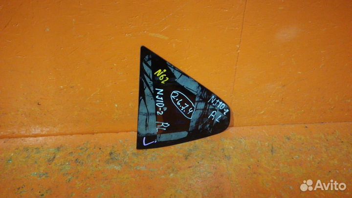 Стекло багажника левое nissan dualis