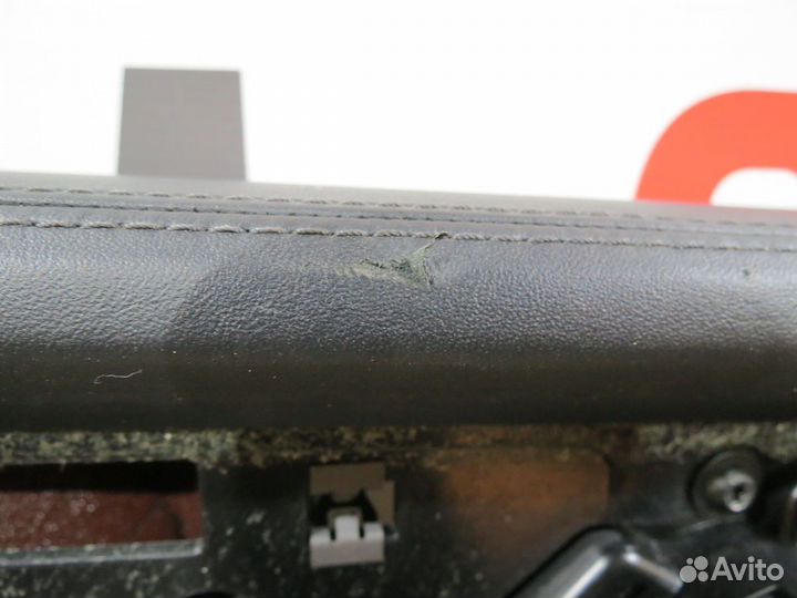 Обшивка двери передней левой Porsche Macan